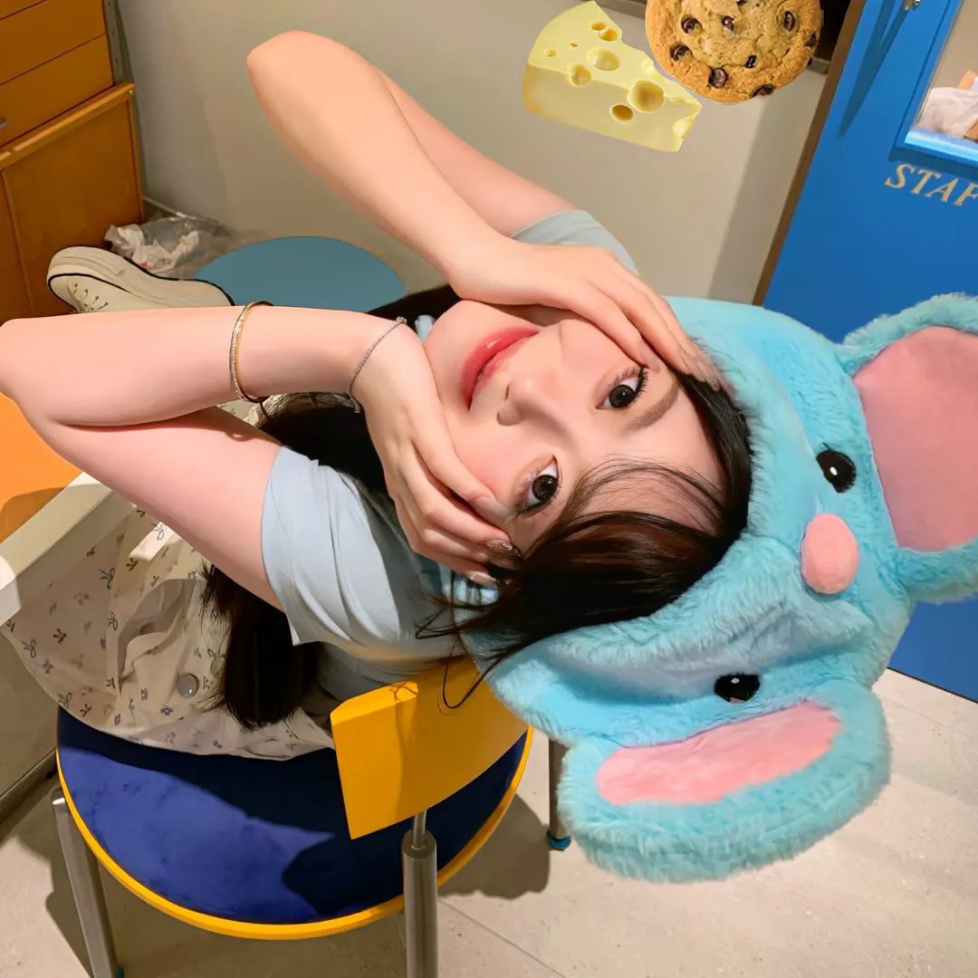 隔窗恋爱:看着你